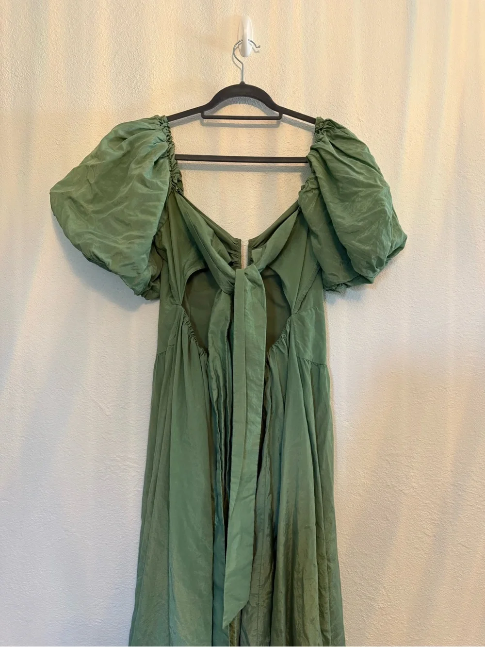 Abercrombie & Fitch Sage Green Puff-Sleeve Maxi Dress